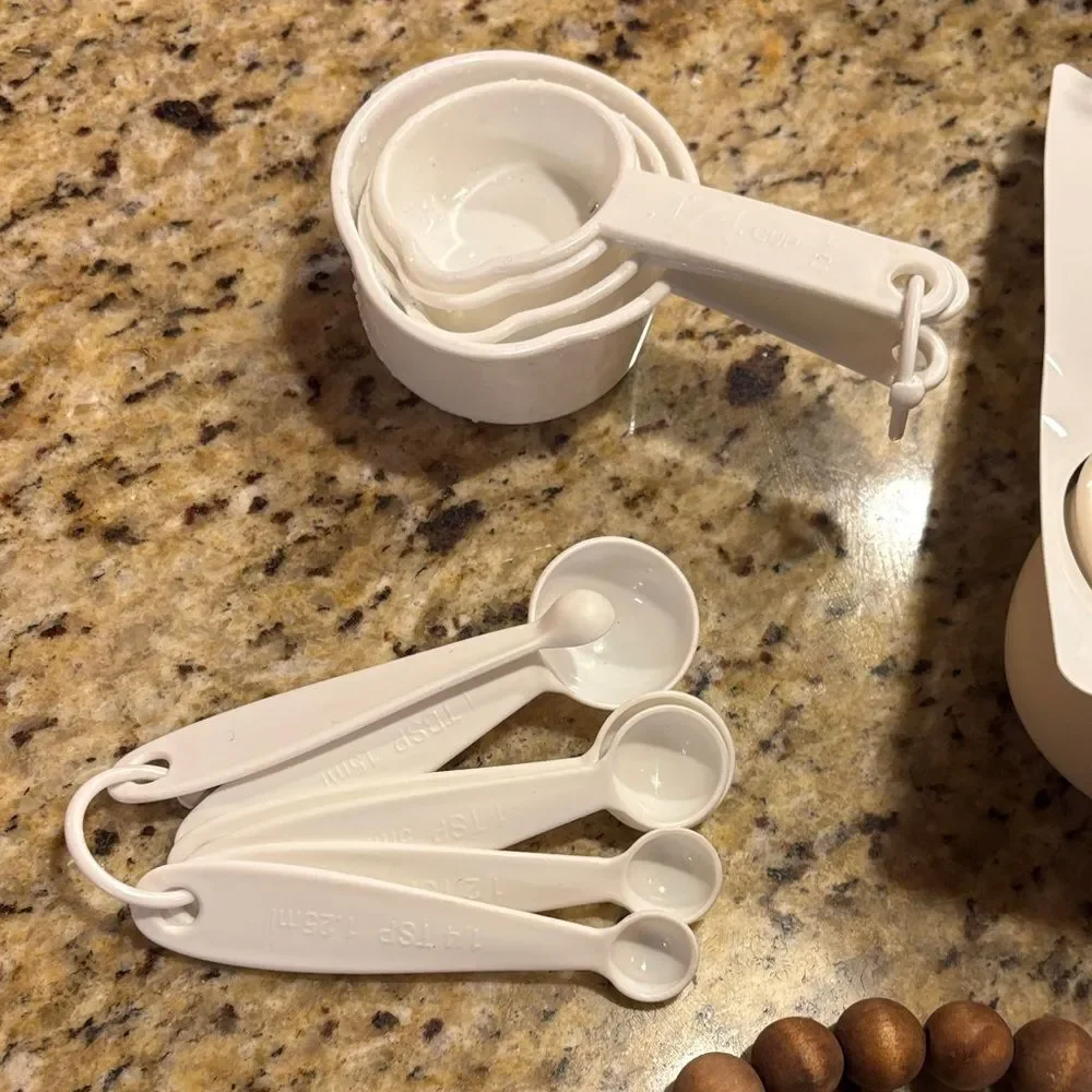 KitchenAid White Measuring Set with Floral utensil holder - Picture 3 of 10